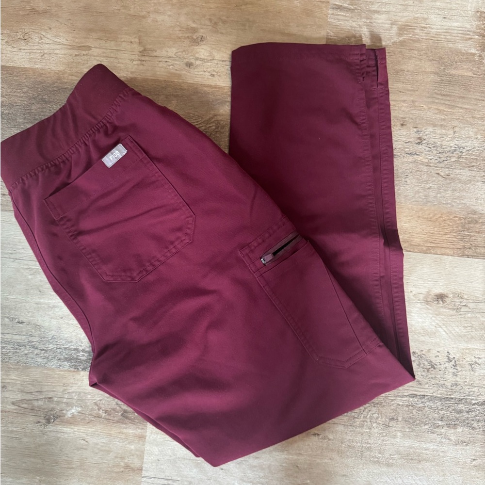 Figs Women maroon Cargo Pants with Straight Leg